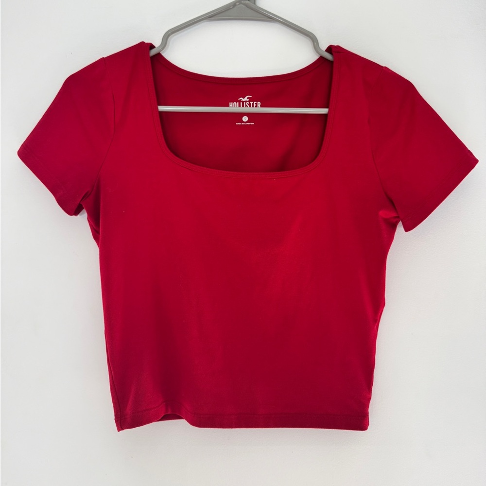 Hollister Bright Red Scoop-Neck Crop Tee